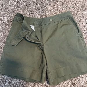 Women’s shorts. Ann Taylor.